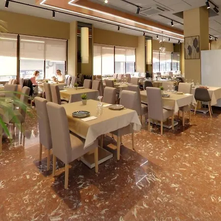 Sea View 29th Apts Downtown&beach 阿利坎特